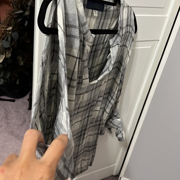 Cute & Cozy Gray flannel - Picture 2 of 3
